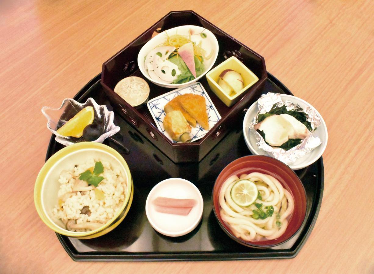Jr Hotel Clement Tokushima Luaran gambar